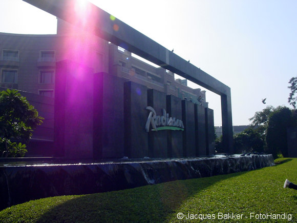 Lensflare door inschijnend zonlicht